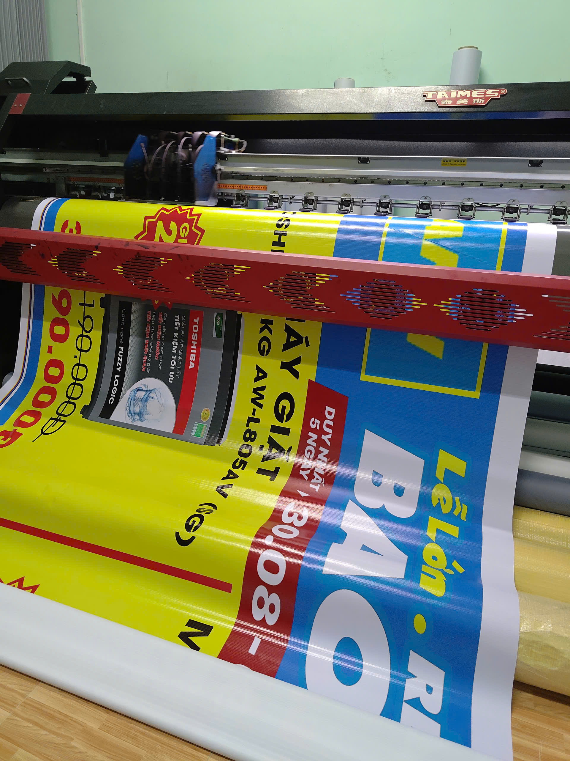 In bạt Hiflex, Decal khổ lớn